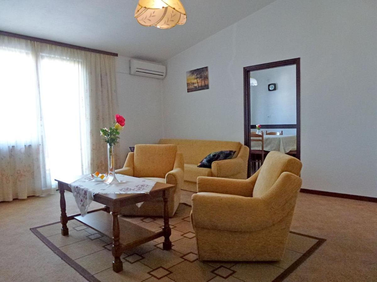 Apartment Milica Нивице Экстерьер фото