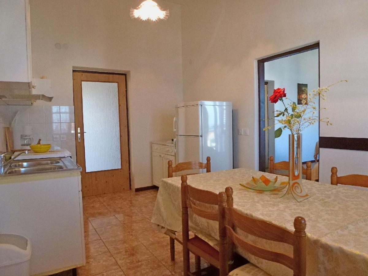 Apartment Milica Нивице Экстерьер фото